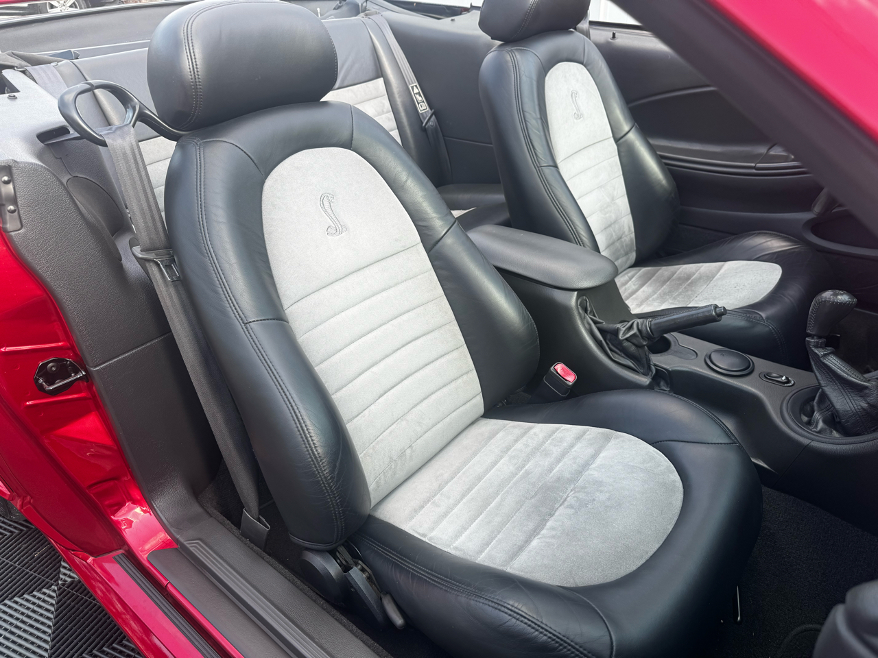 Ford Mustang 2dr Convertible SVT Cobra 2001