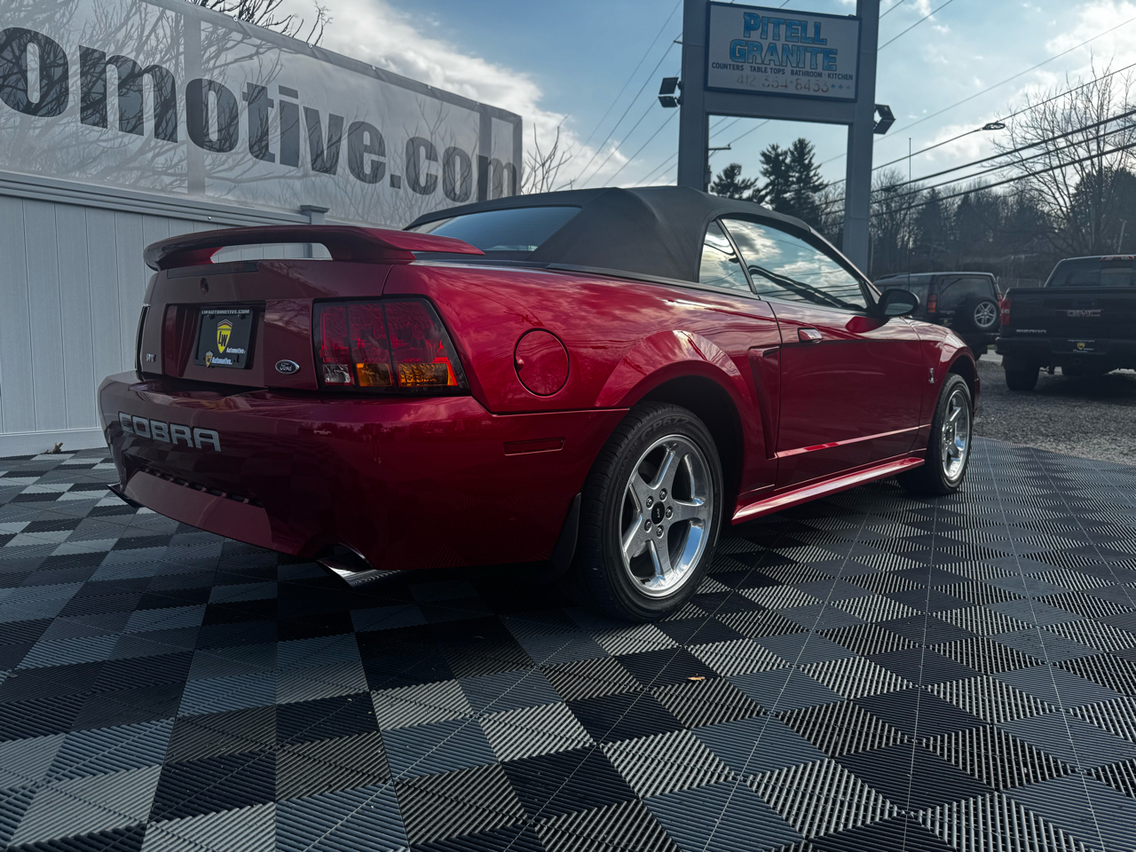 Ford Mustang 2dr Convertible SVT Cobra 2001
