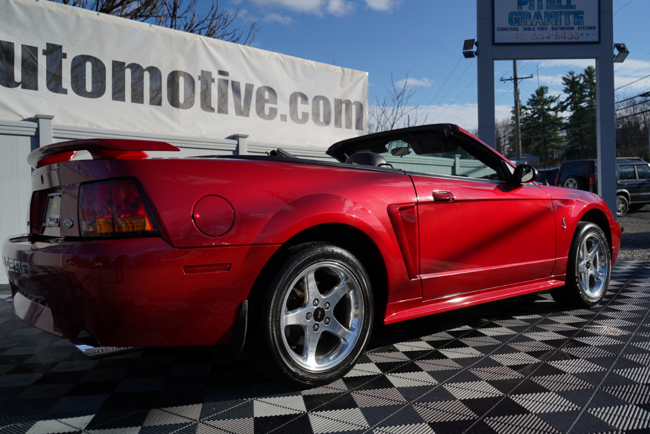 Ford Mustang 2dr Convertible SVT Cobra 2001