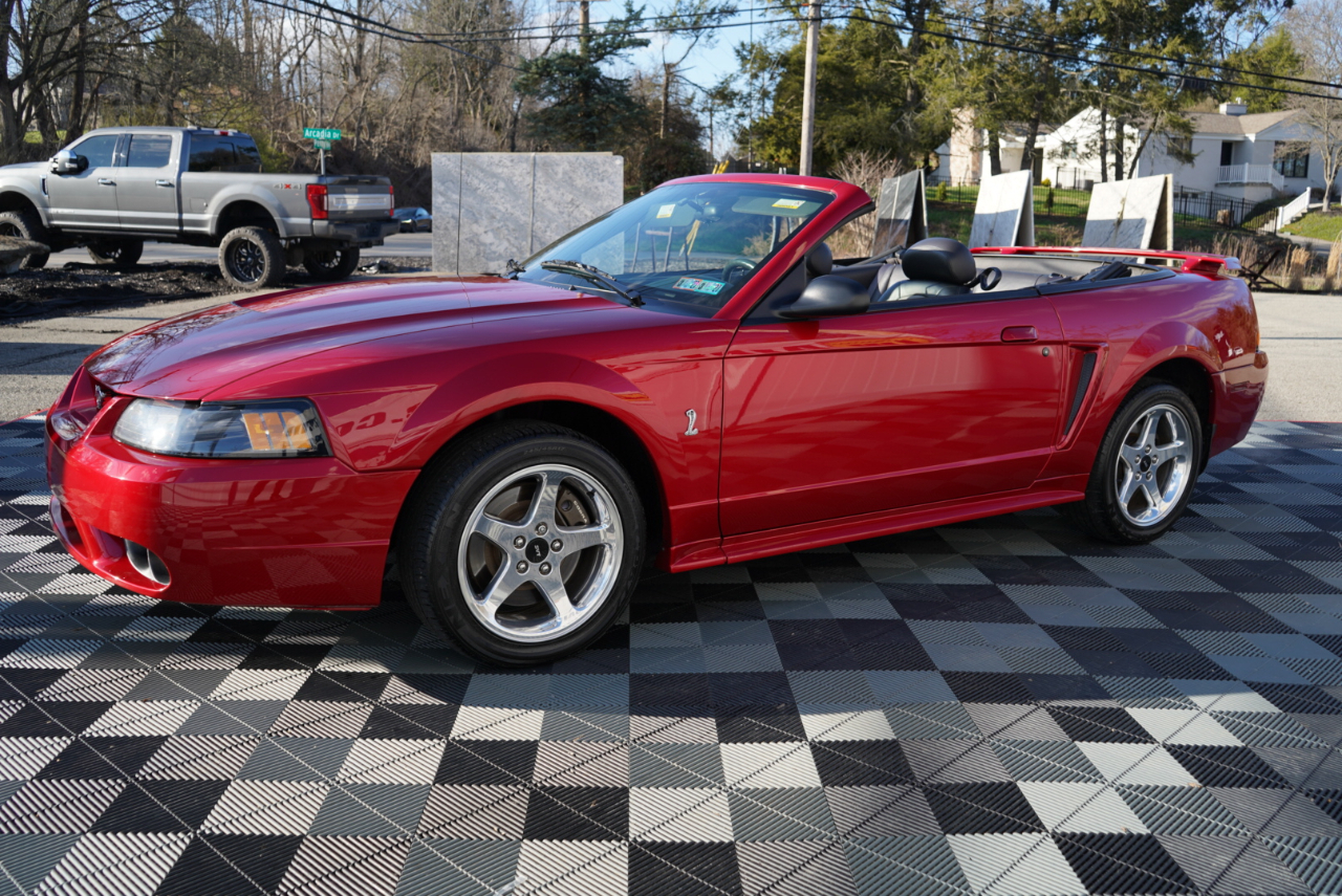 Ford Mustang 2dr Convertible SVT Cobra 2001