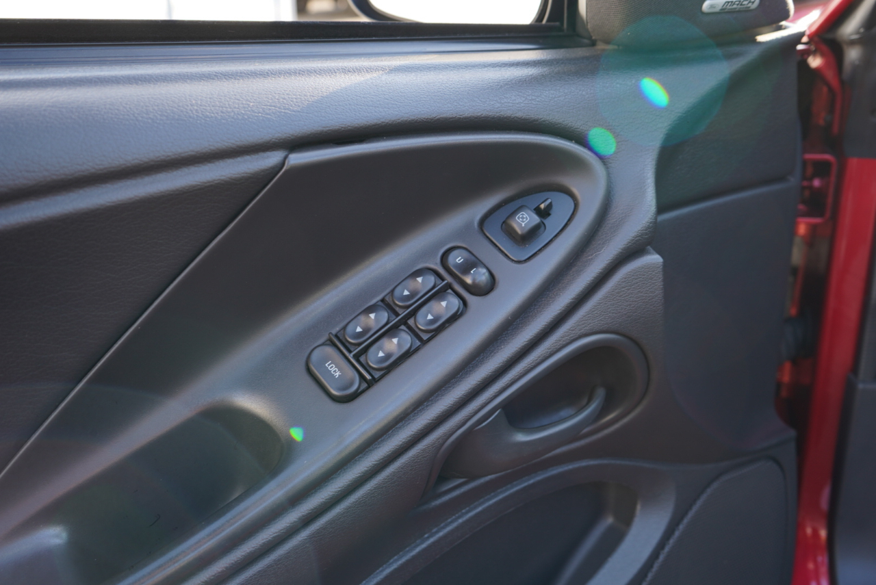 Ford Mustang 2dr Convertible SVT Cobra 2001