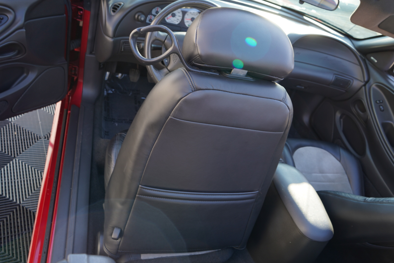 Ford Mustang 2dr Convertible SVT Cobra 2001