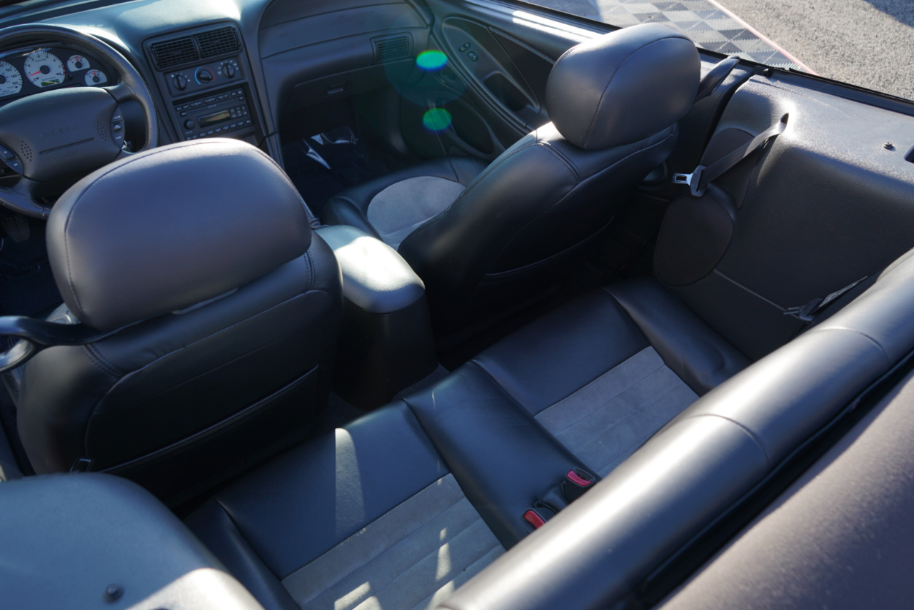 Ford Mustang 2dr Convertible SVT Cobra 2001