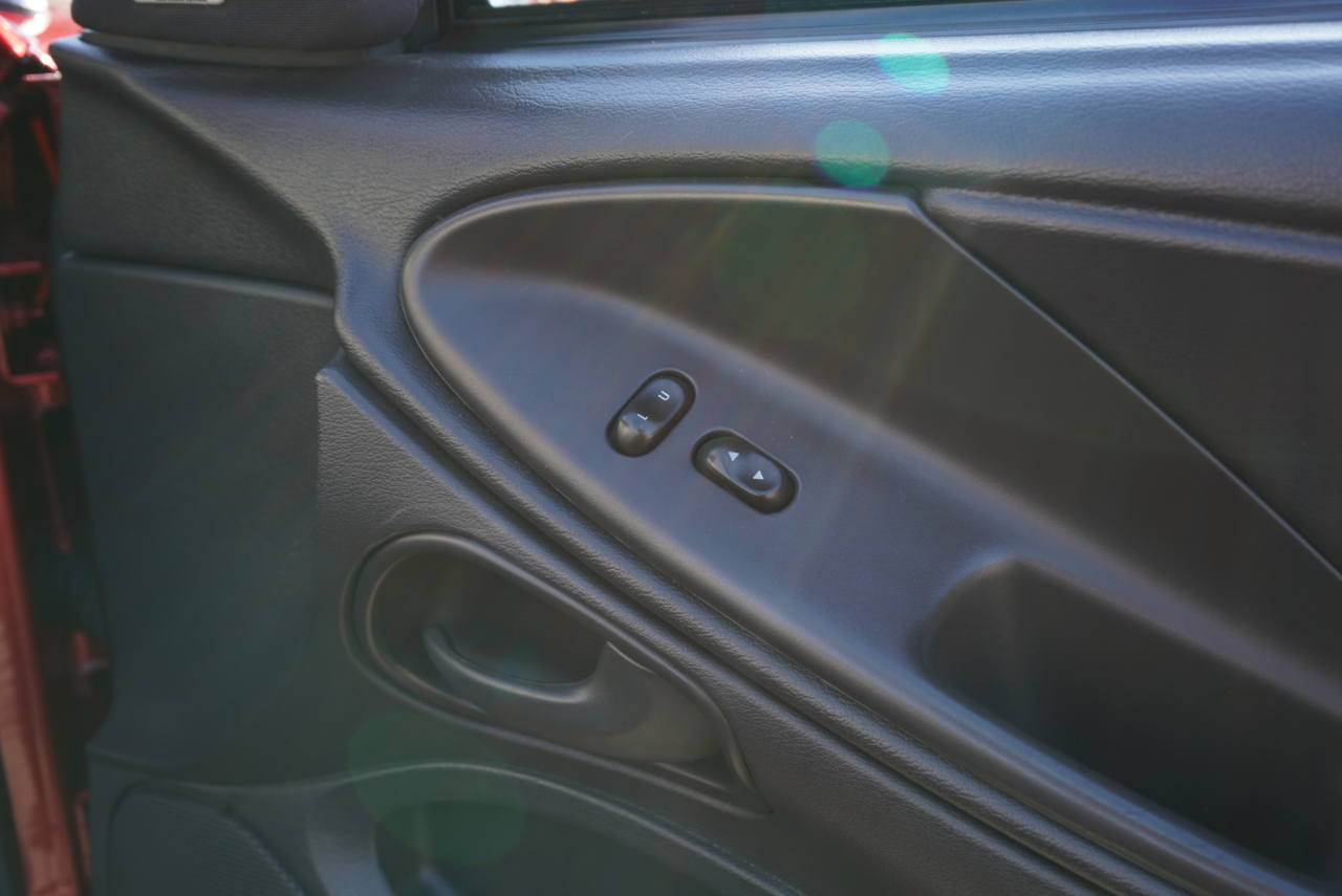 Ford Mustang 2dr Convertible SVT Cobra 2001