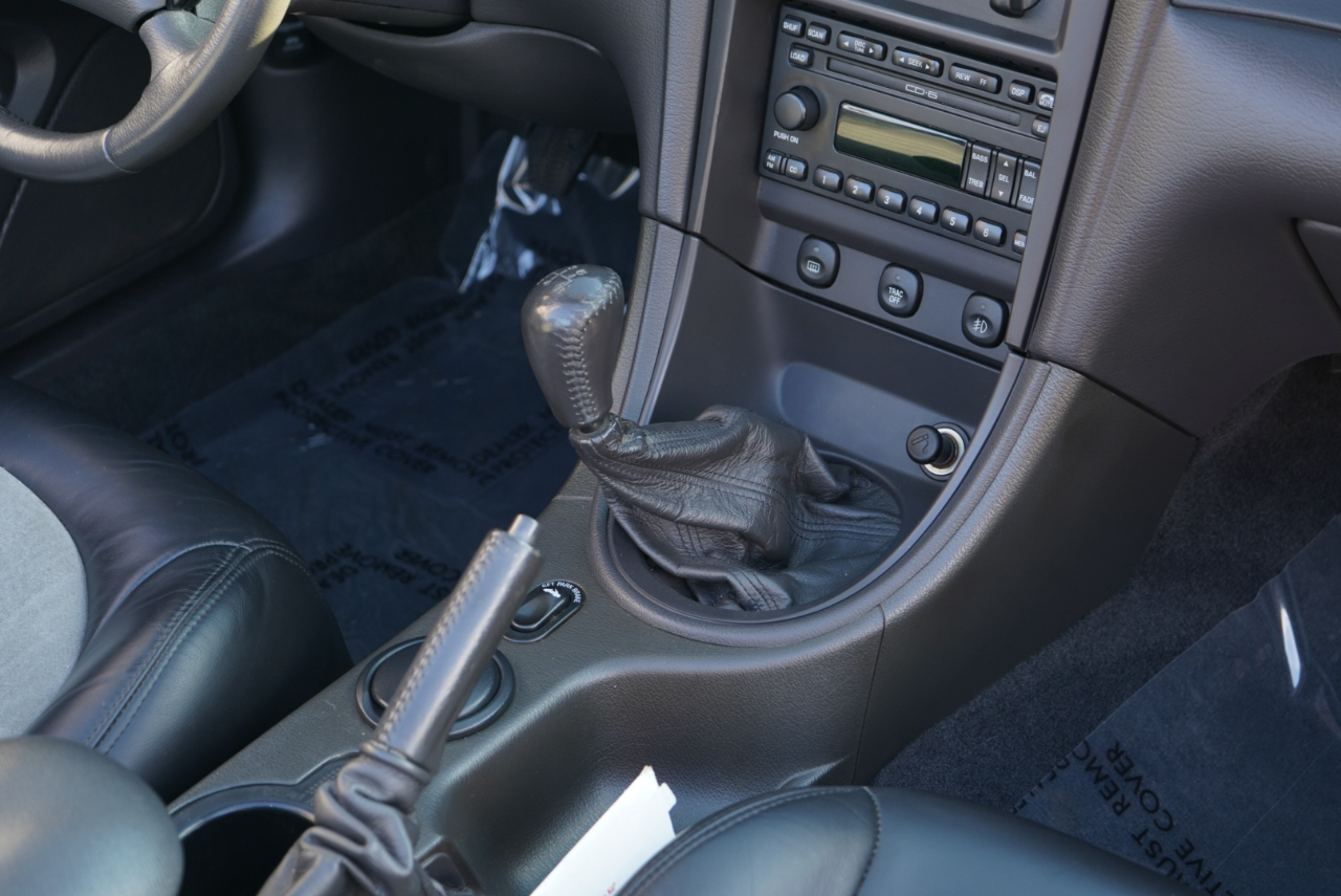 Ford Mustang 2dr Convertible SVT Cobra 2001