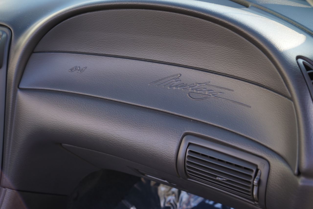 Ford Mustang 2dr Convertible SVT Cobra 2001