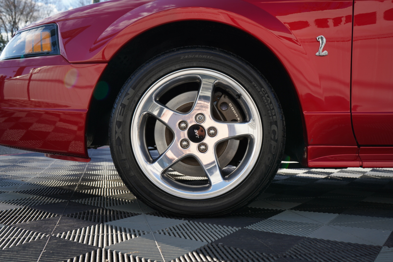 Ford Mustang 2dr Convertible SVT Cobra 2001