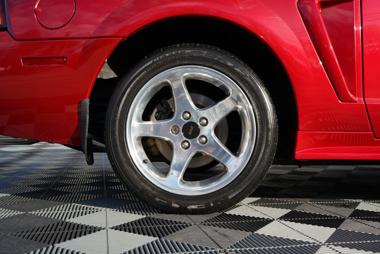 Ford Mustang 2dr Convertible SVT Cobra 2001