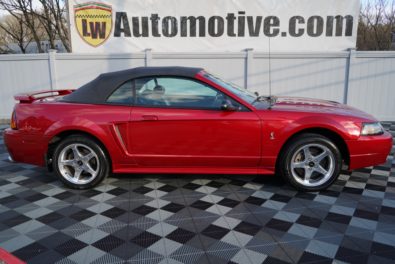 Ford Mustang 2dr Convertible SVT Cobra 2001