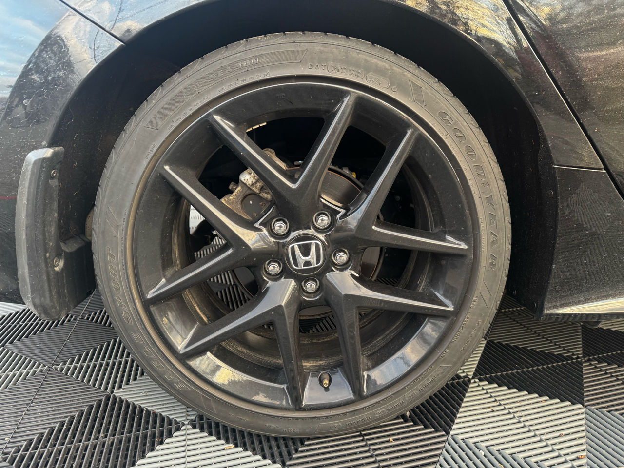 Honda Civic Sedan Sport CVT 2025