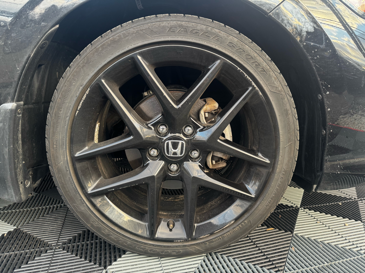 Honda Civic Sedan Sport CVT 2025