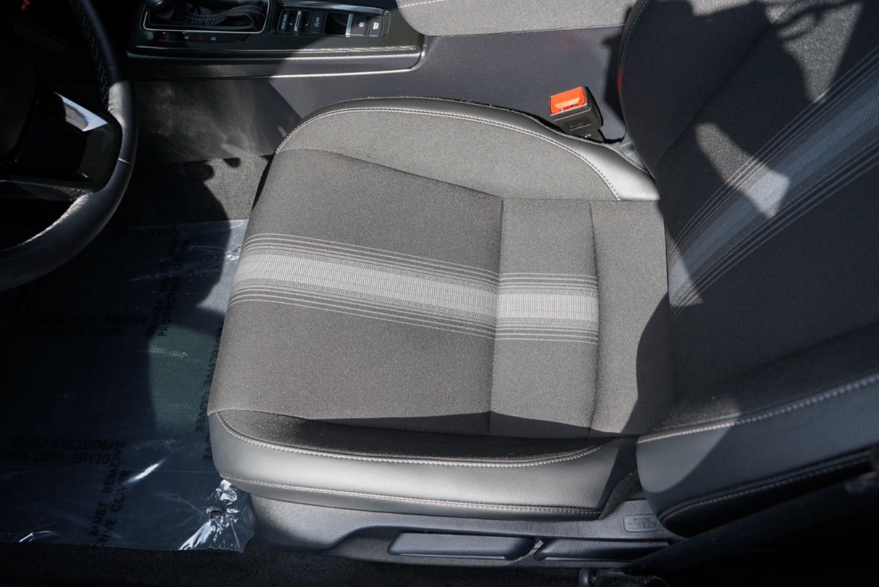 Honda Civic Sedan Sport CVT 2025