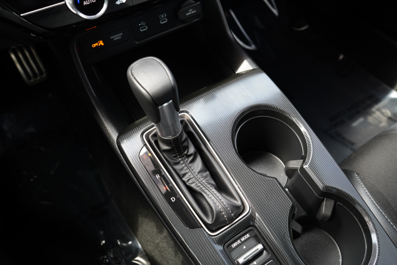 Honda Civic Sedan Sport CVT 2025
