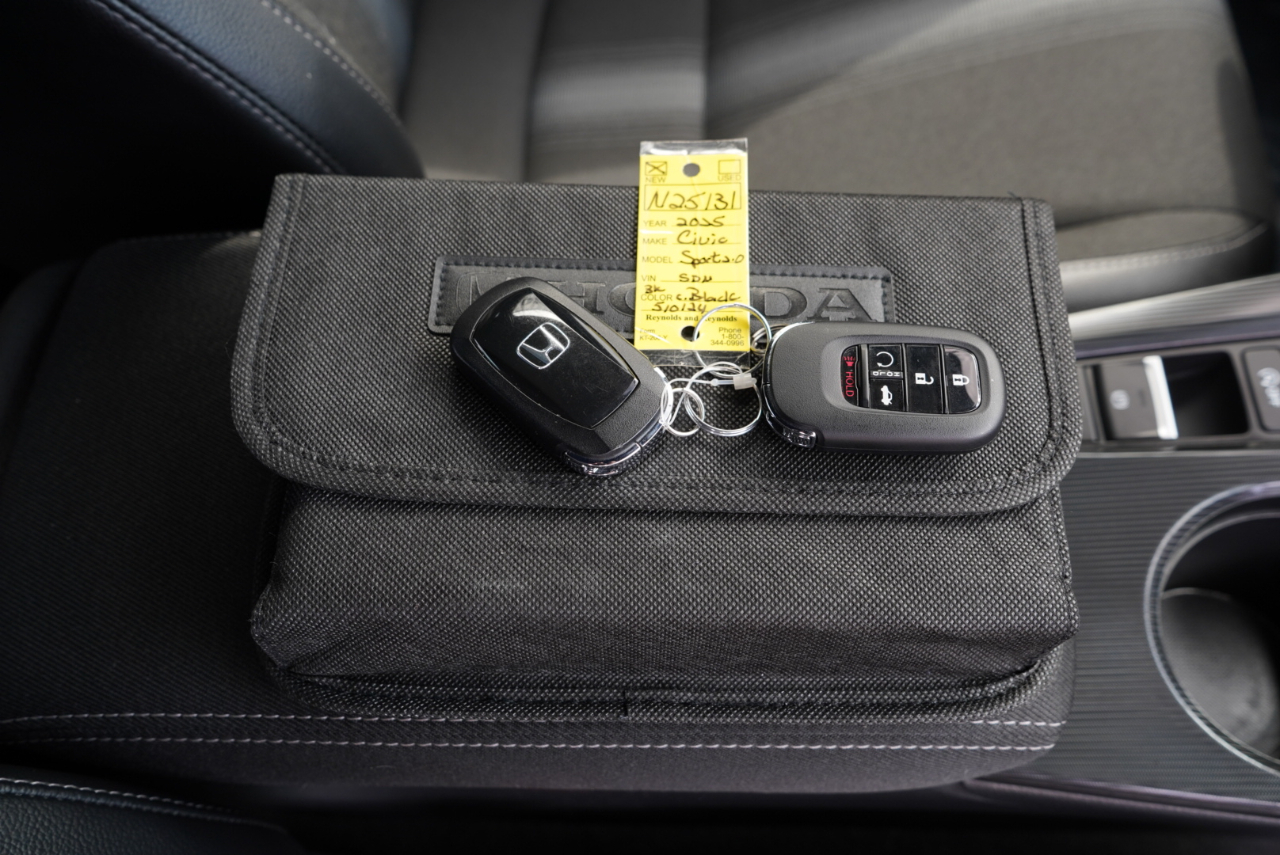 Honda Civic Sedan Sport CVT 2025