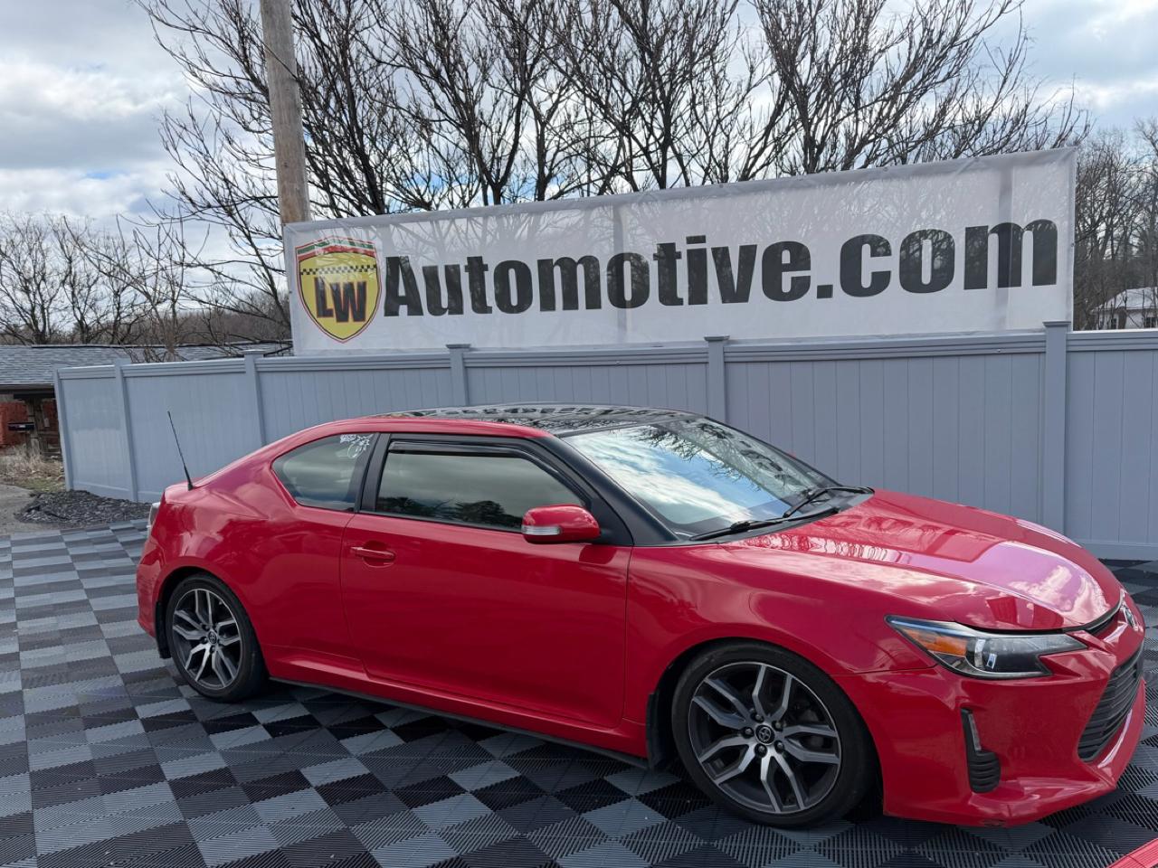 2015 Scion tC 2dr HB Man (Natl)