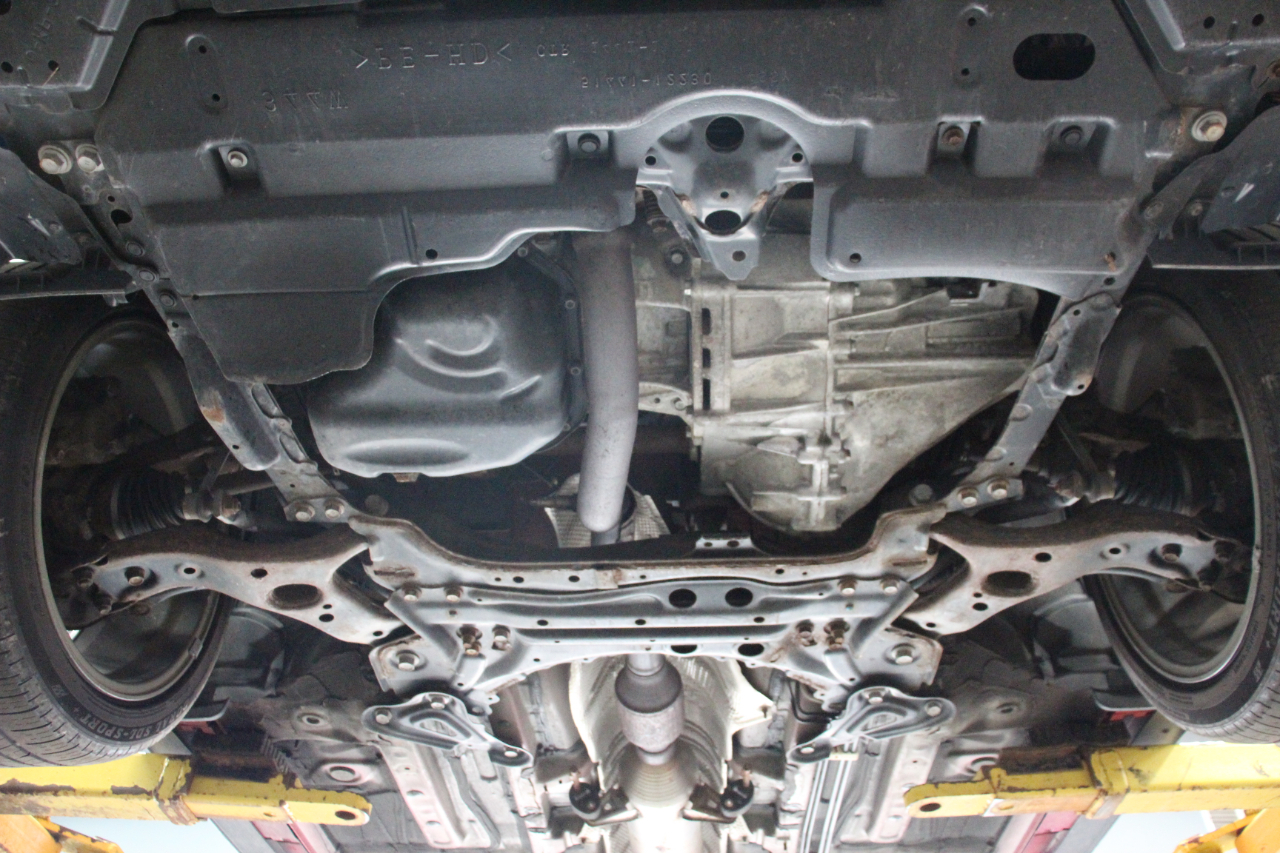 Scion tC 2dr HB Man (Natl) 2015