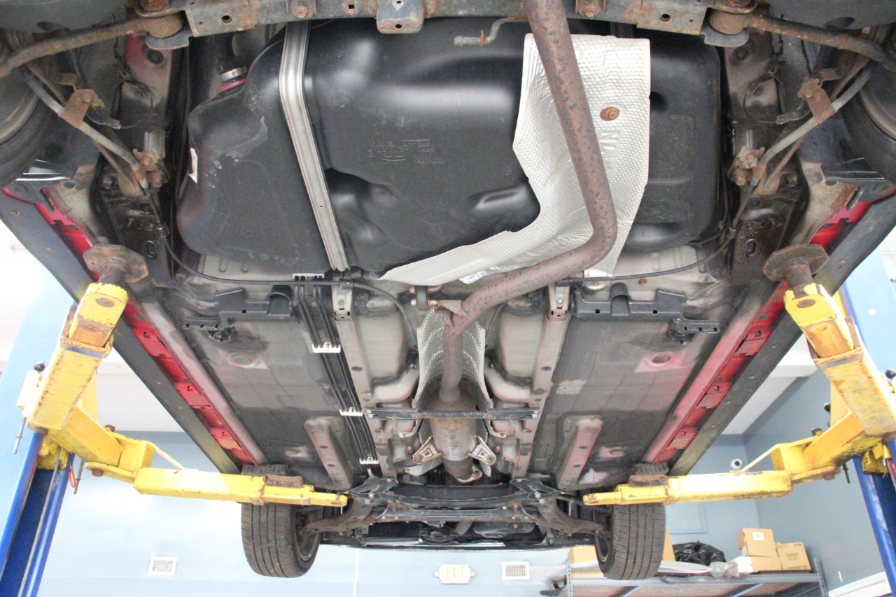 Scion tC 2dr HB Man (Natl) 2015