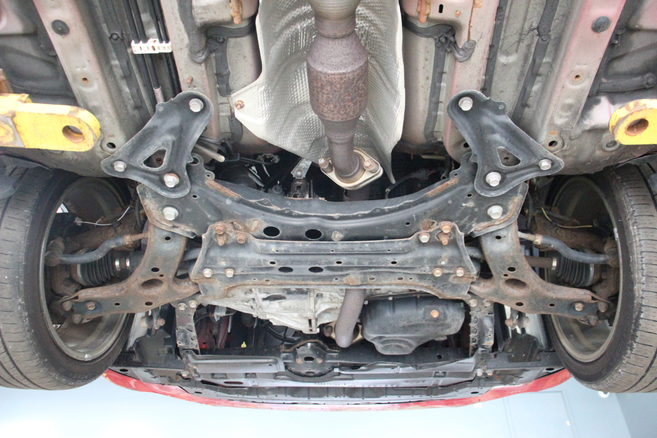 Scion tC 2dr HB Man (Natl) 2015