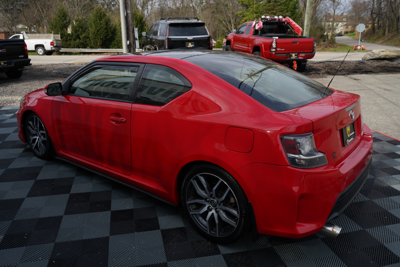Scion tC 2dr HB Man (Natl) 2015