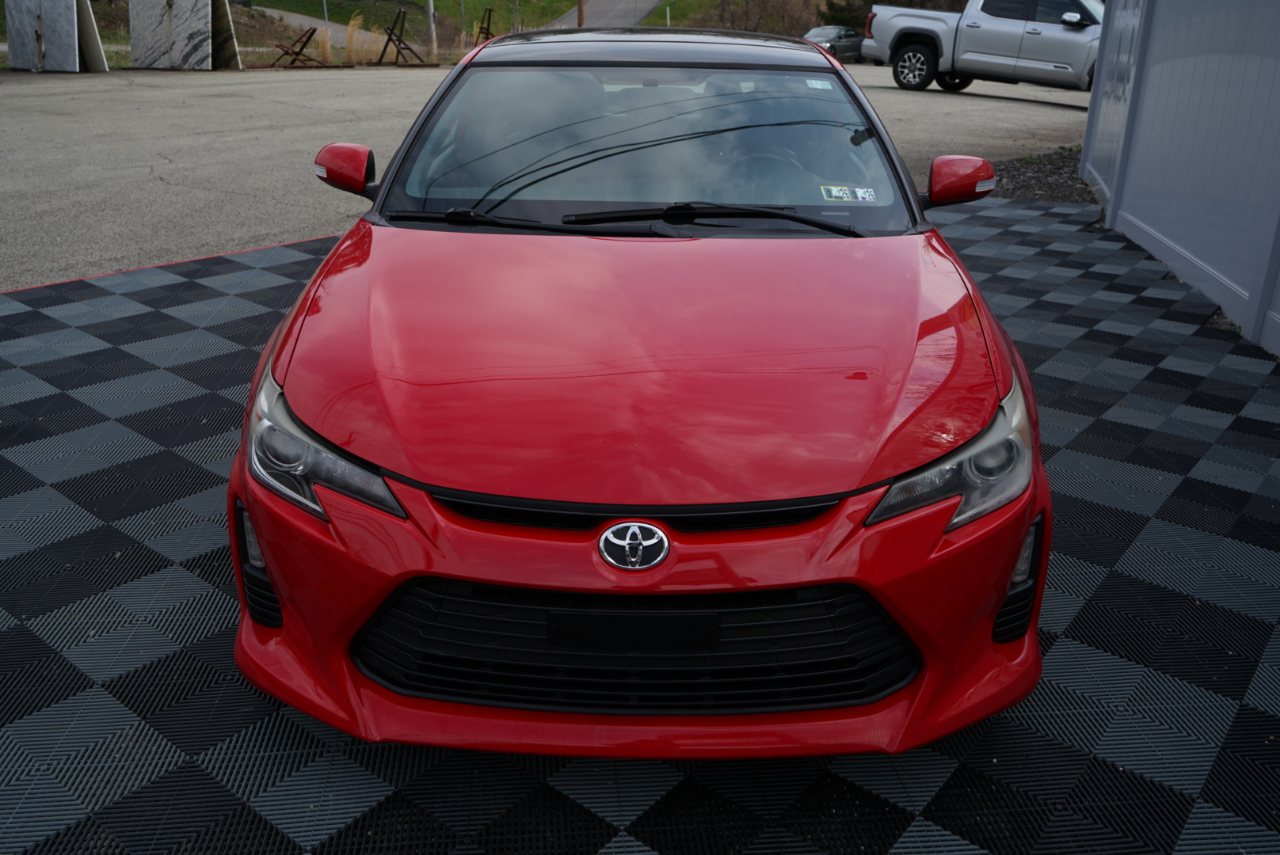 Scion tC 2dr HB Man (Natl) 2015