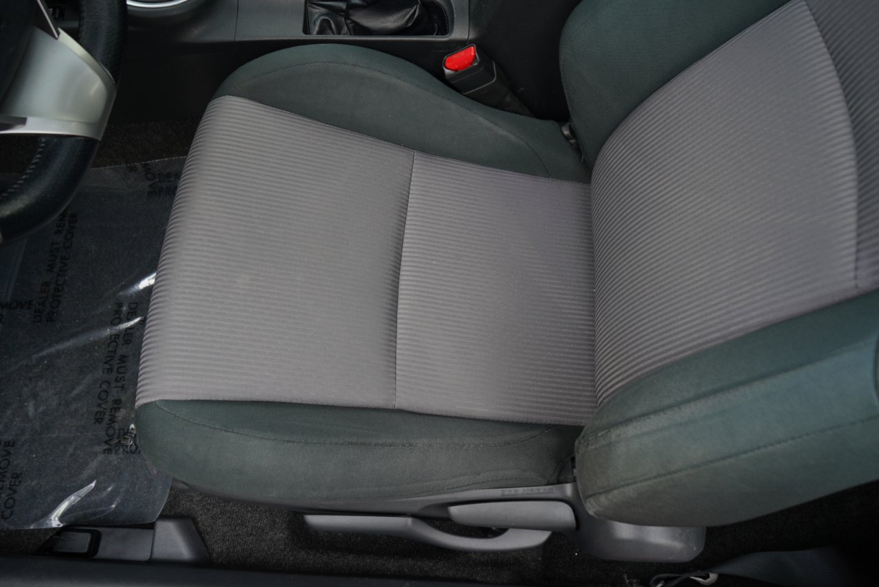 Scion tC 2dr HB Man (Natl) 2015