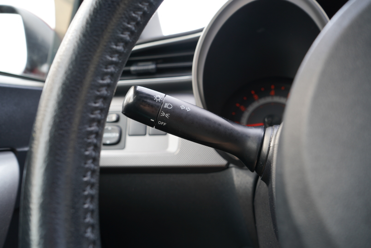 Scion tC 2dr HB Man (Natl) 2015