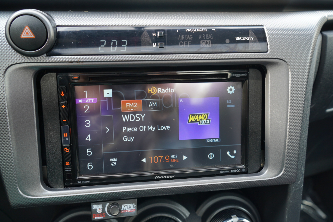 Scion tC 2dr HB Man (Natl) 2015