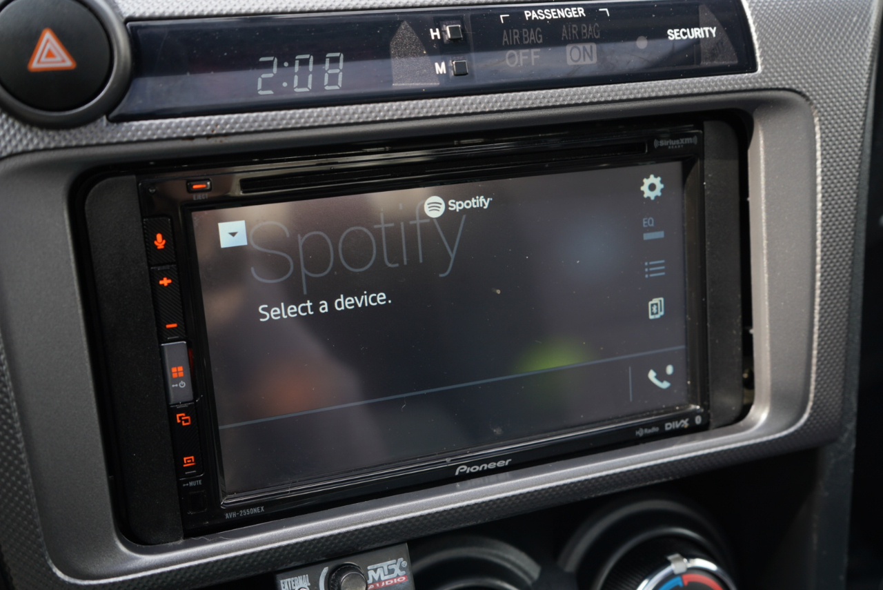 Scion tC 2dr HB Man (Natl) 2015