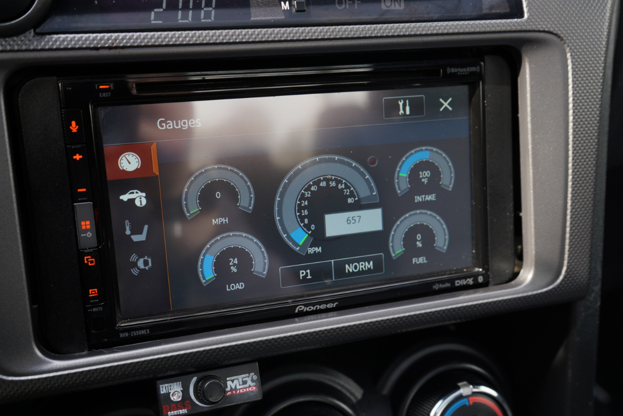 Scion tC 2dr HB Man (Natl) 2015