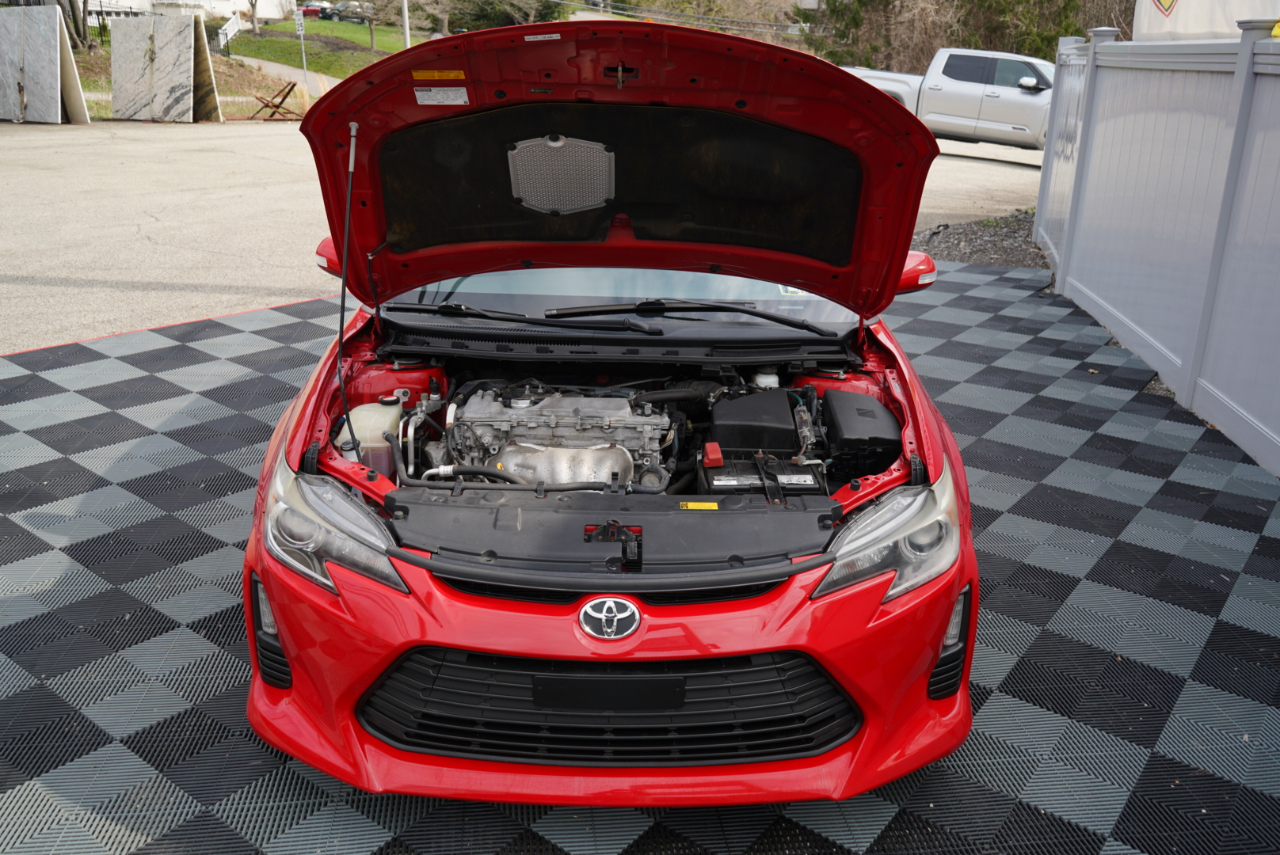 Scion tC 2dr HB Man (Natl) 2015
