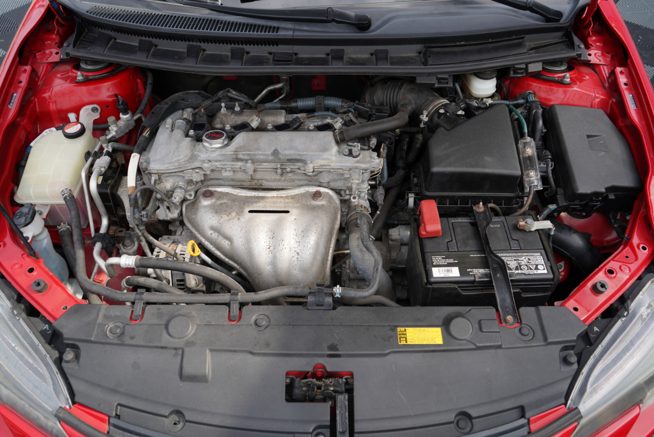 Scion tC 2dr HB Man (Natl) 2015