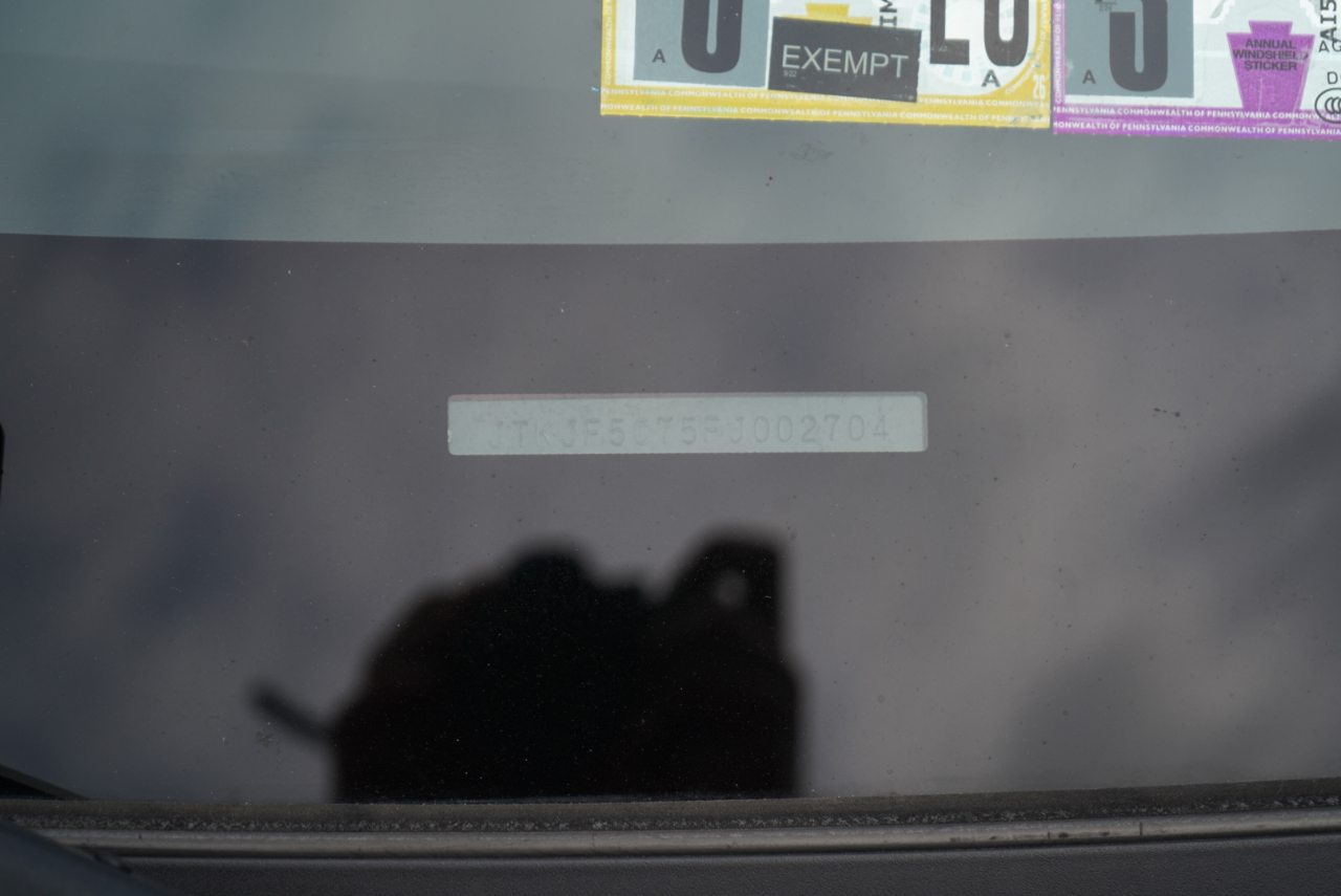 Scion tC 2dr HB Man (Natl) 2015