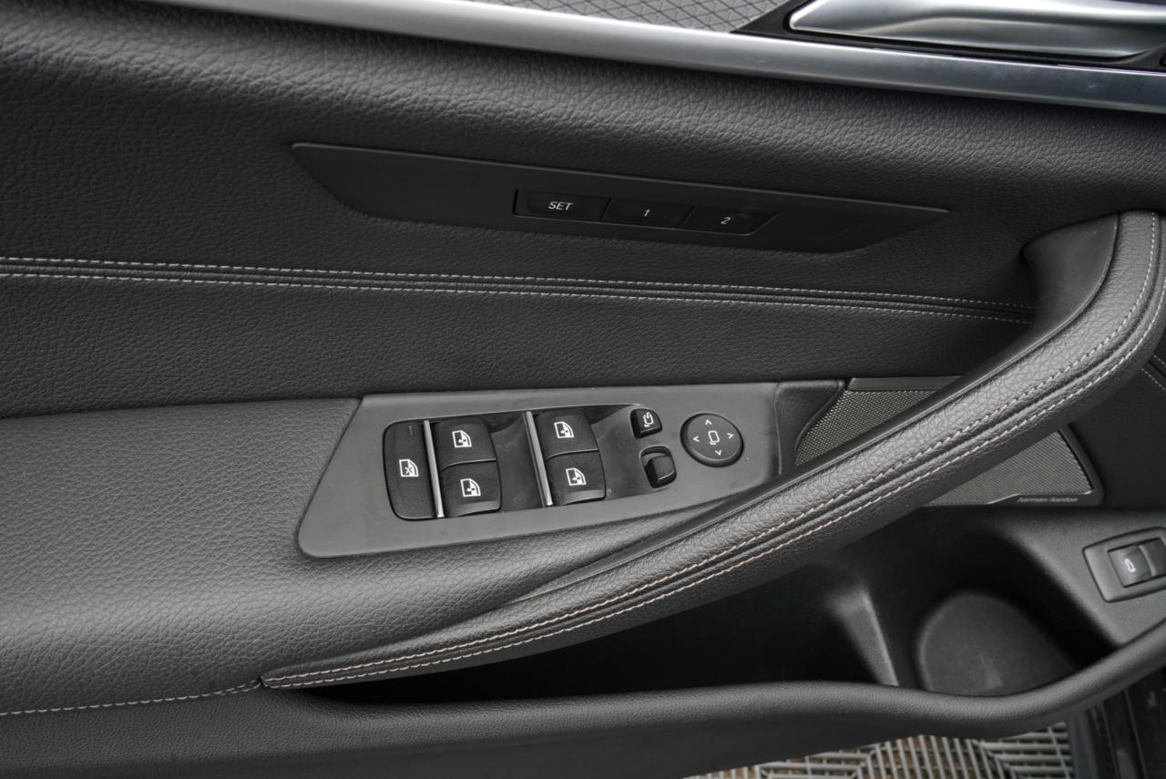 BMW 5 Series M550i xDrive Sedan 2019