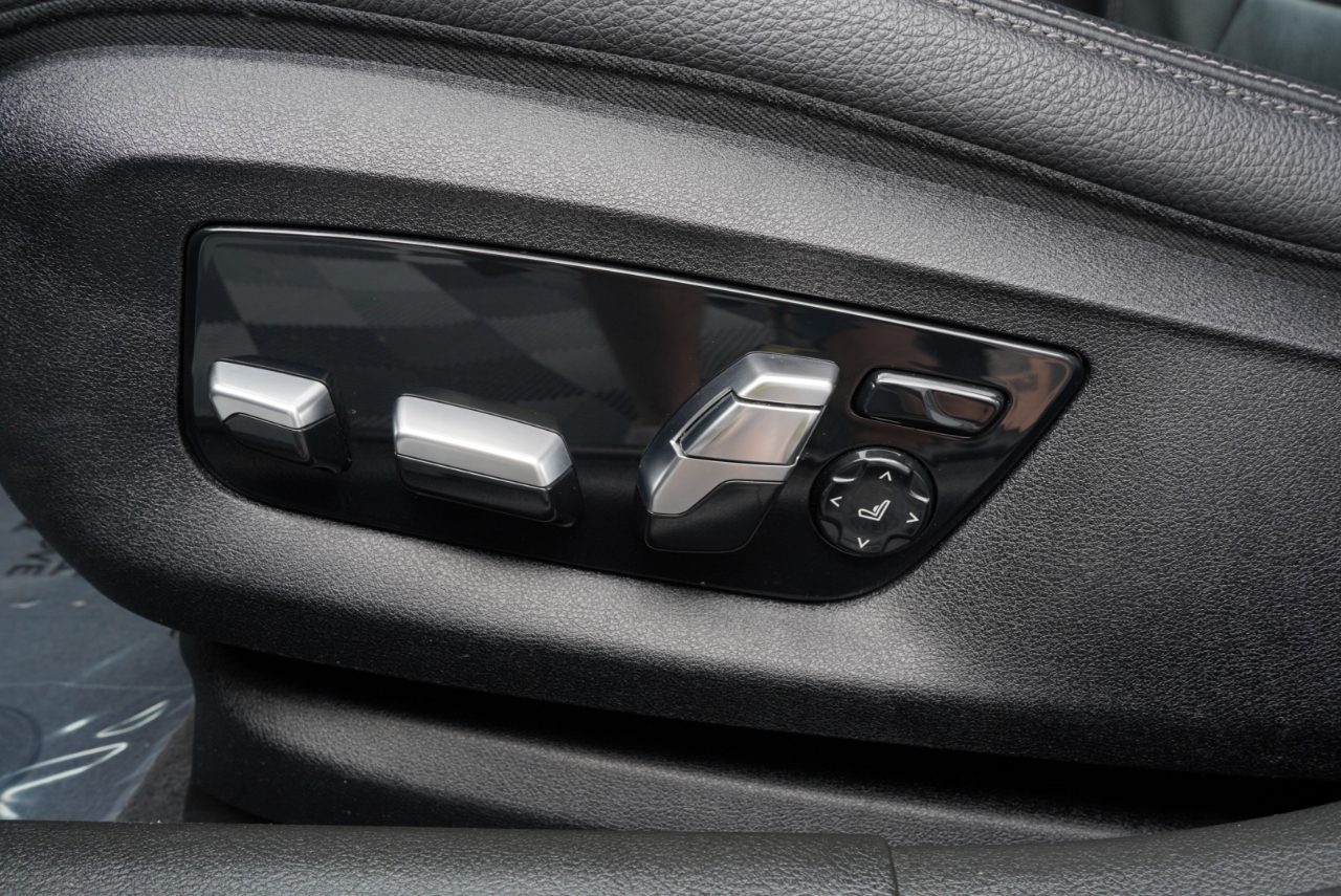 BMW 5 Series M550i xDrive Sedan 2019