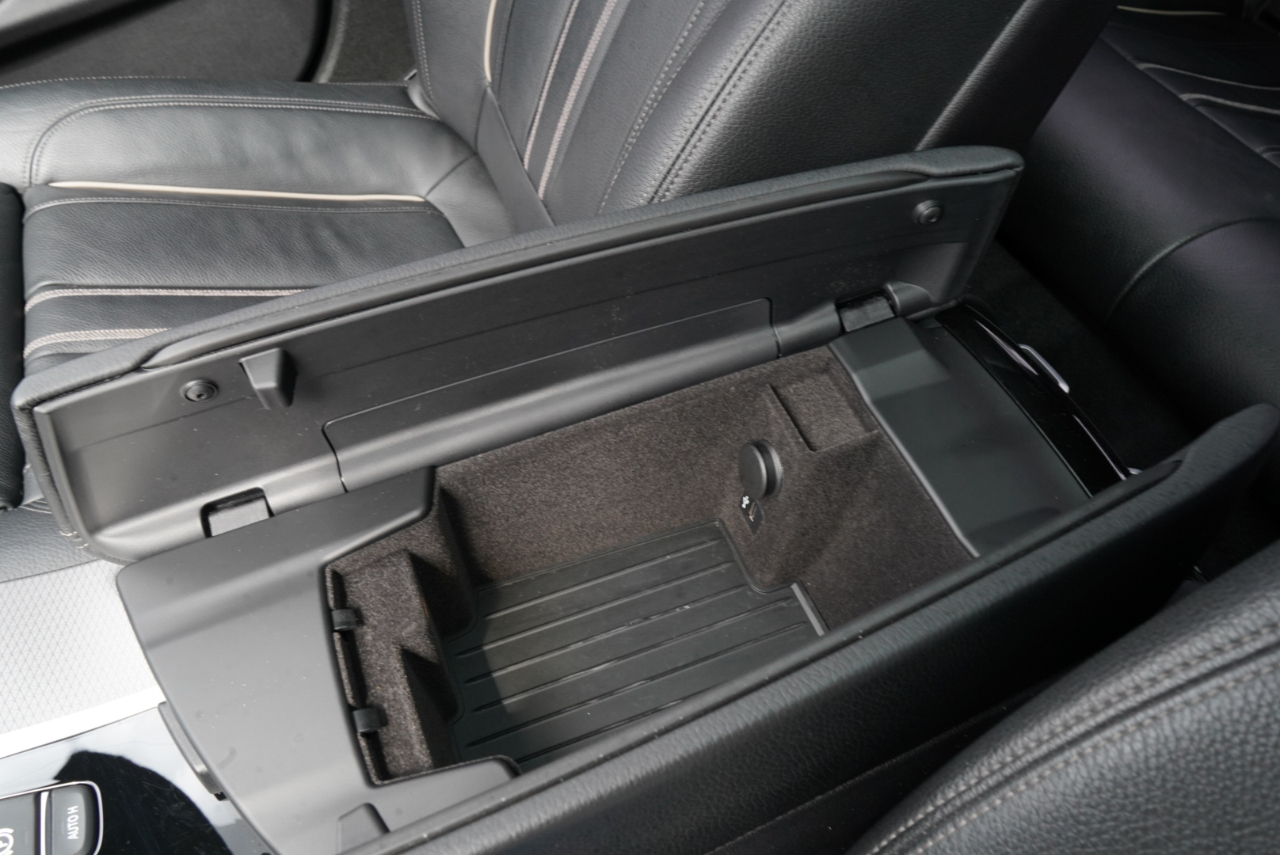 BMW 5 Series M550i xDrive Sedan 2019