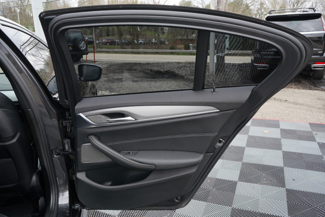 BMW 5 Series M550i xDrive Sedan 2019