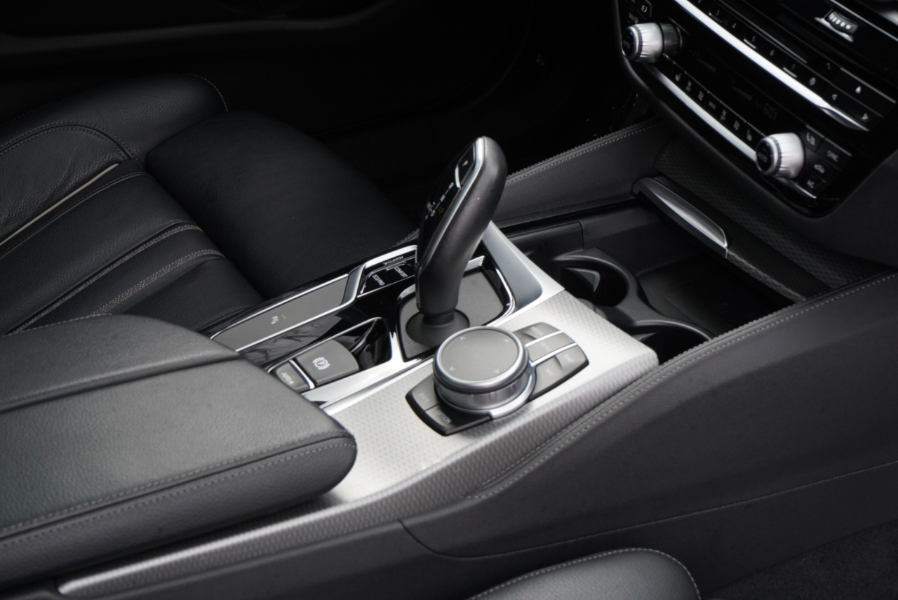 BMW 5 Series M550i xDrive Sedan 2019