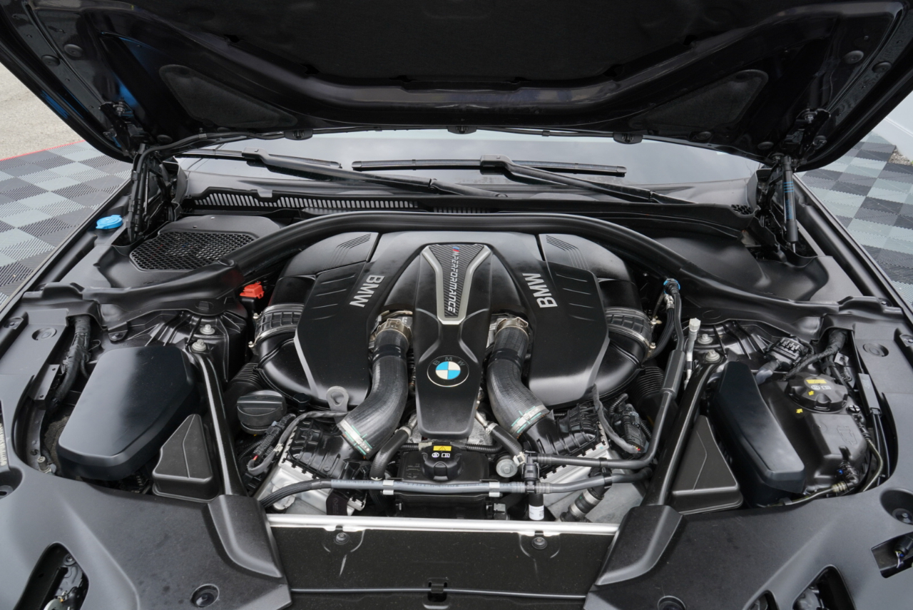 BMW 5 Series M550i xDrive Sedan 2019