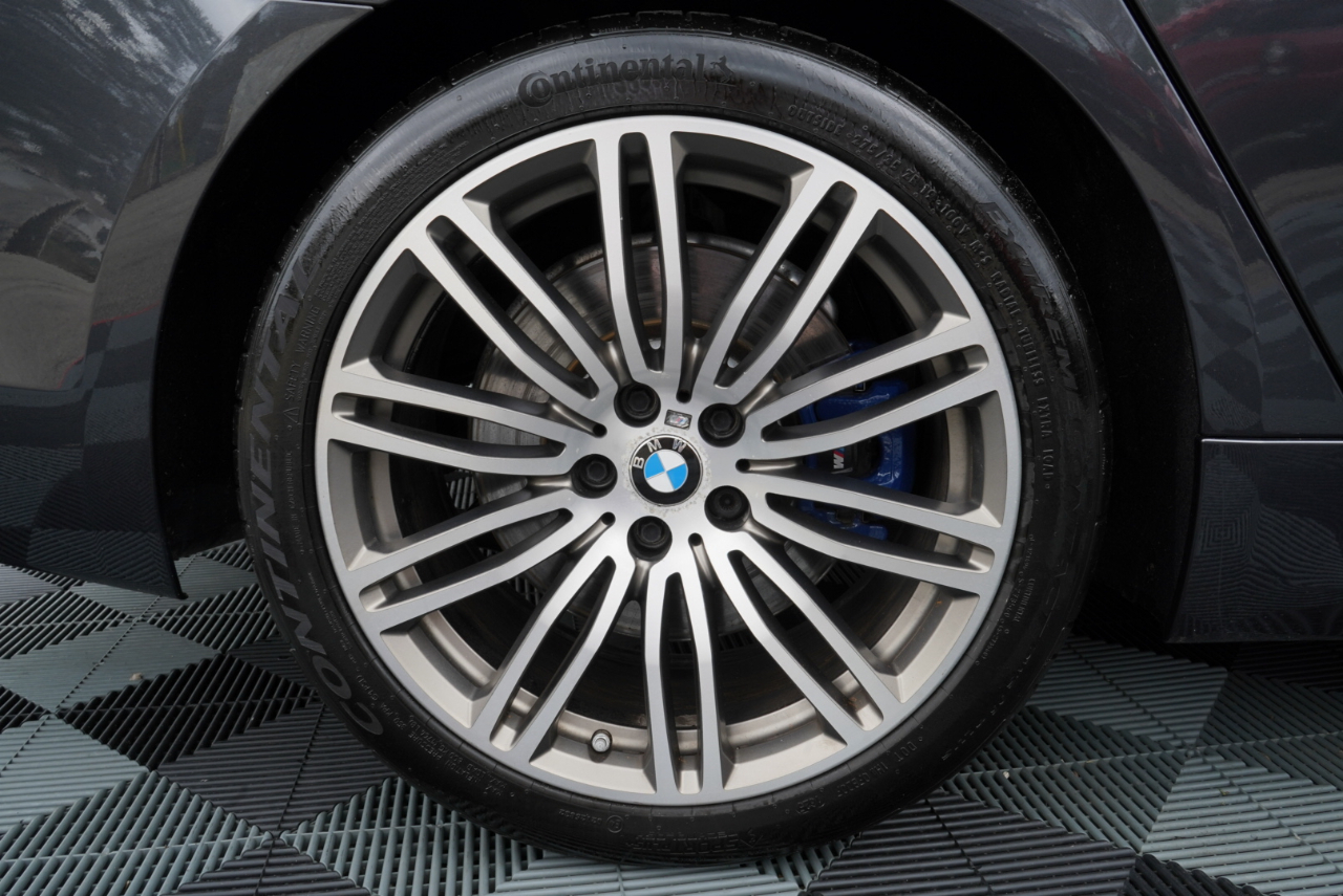 BMW 5 Series M550i xDrive Sedan 2019