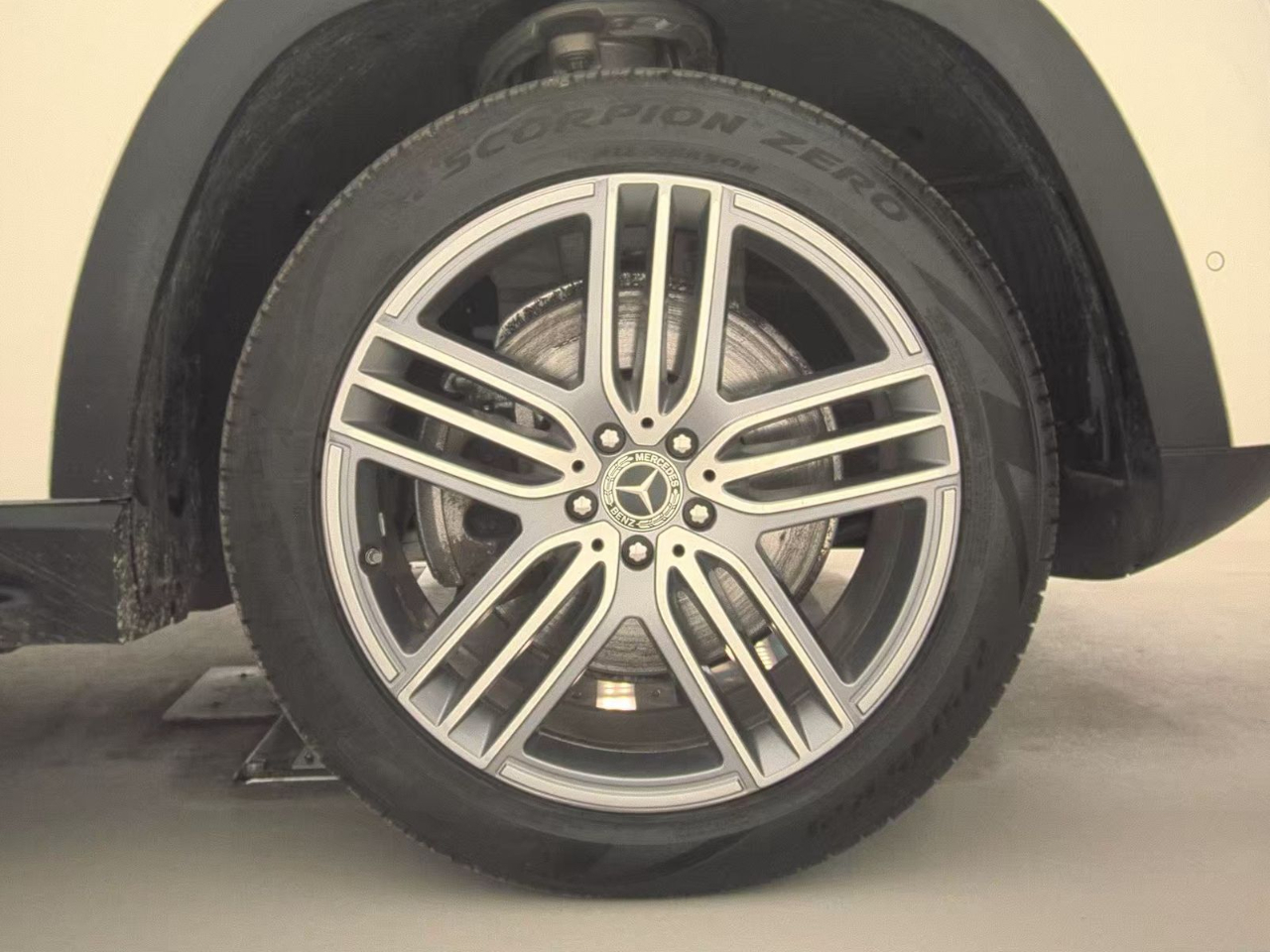 Mercedes-Benz GLS GLS 450 4MATIC SUV 2022