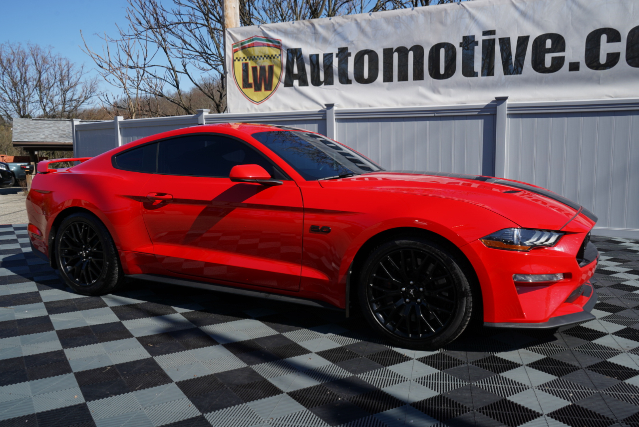 Ford Mustang GT Fastback 2021