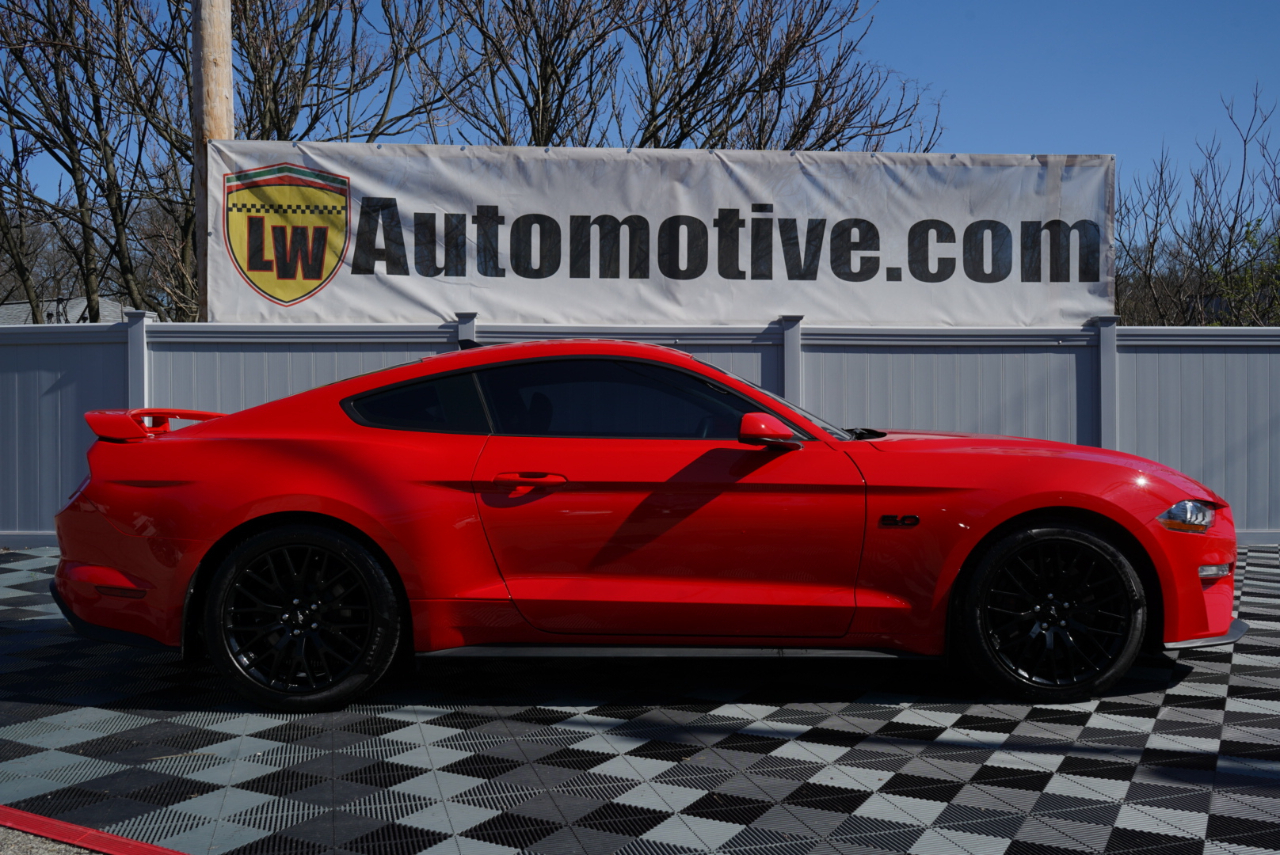 Ford Mustang GT Fastback 2021