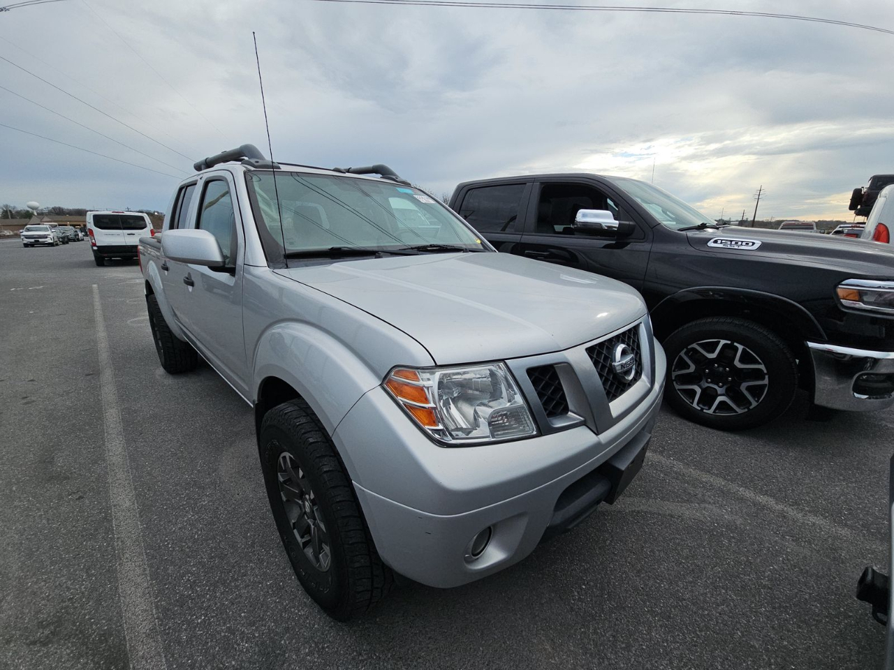 Nissan Frontier Crew Cab 4x4 PRO-4X Auto 2019