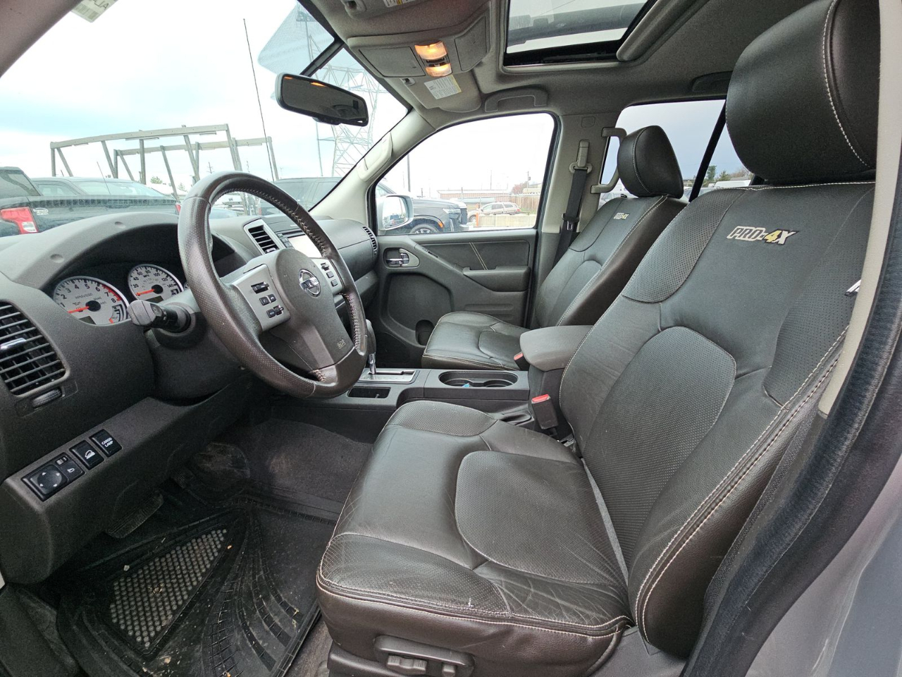 Nissan Frontier Crew Cab 4x4 PRO-4X Auto 2019