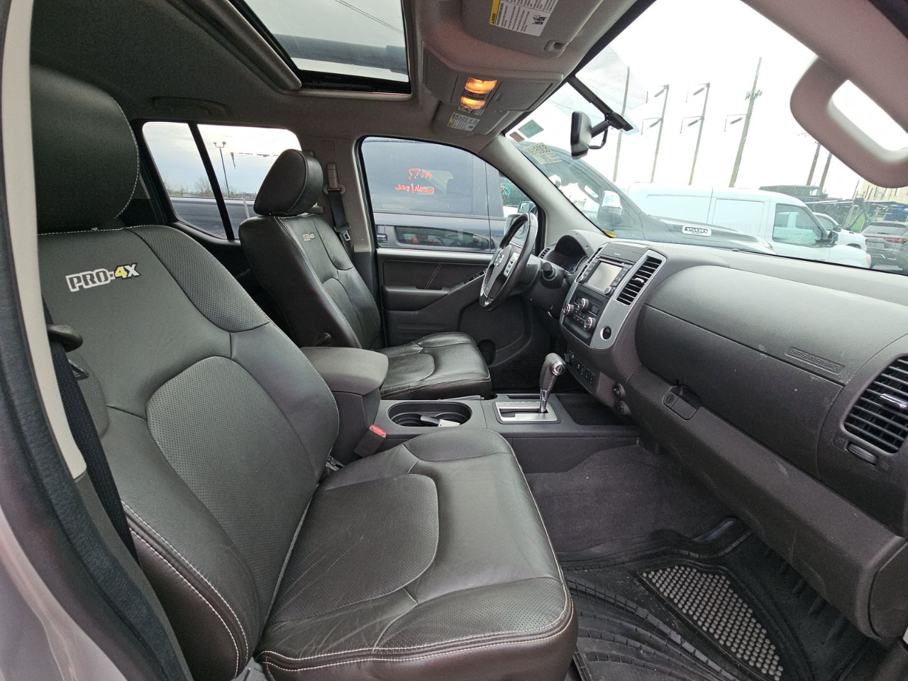 Nissan Frontier Crew Cab 4x4 PRO-4X Auto 2019