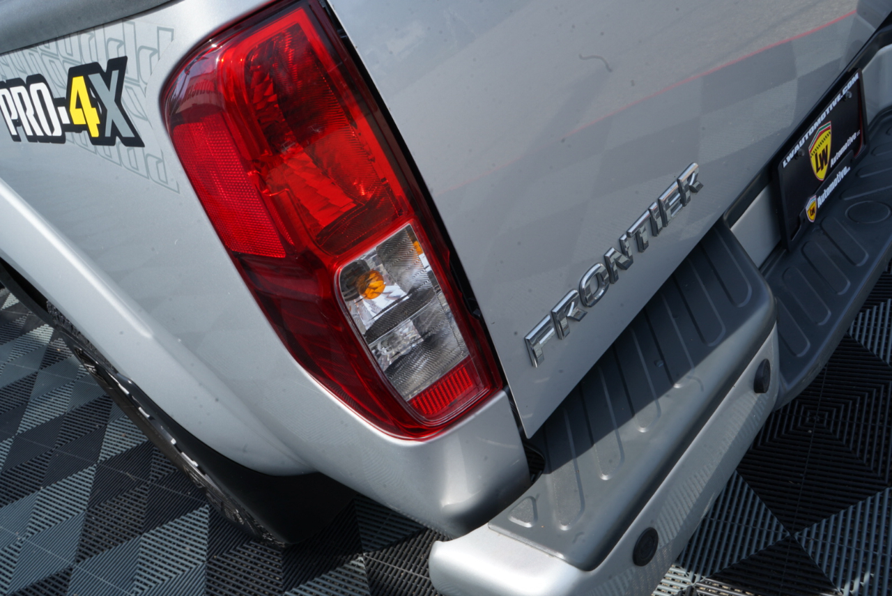 Nissan Frontier Crew Cab 4x4 PRO-4X Auto 2019