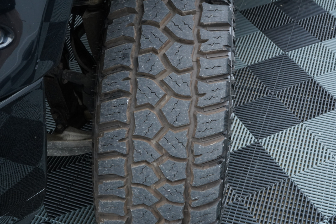 GMC Sierra 1500 4WD Crew Cab 143.5" SLE 2014