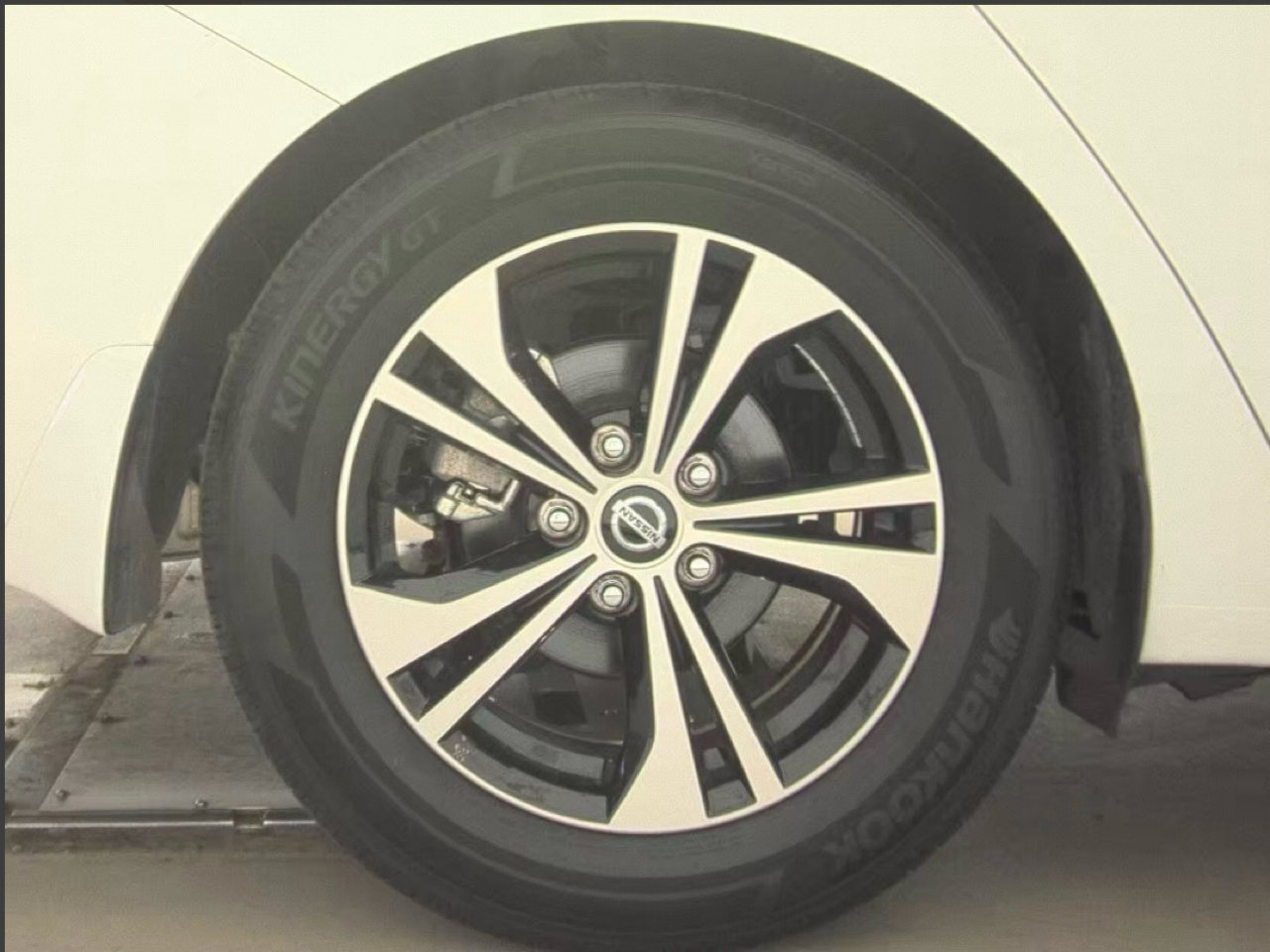 Nissan Sentra SV CVT 2023