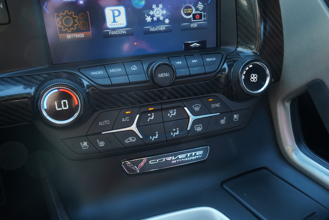 Chevrolet Corvette 2dr Stingray Z51 Cpe w/3LT 2016