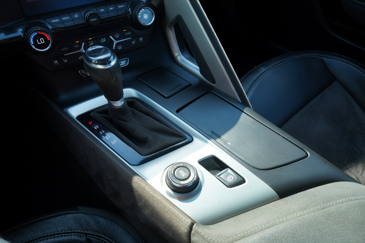 Chevrolet Corvette 2dr Stingray Z51 Cpe w/3LT 2016